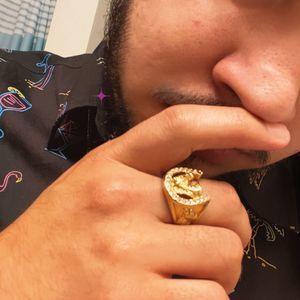 Meet your Posher, Jonathan